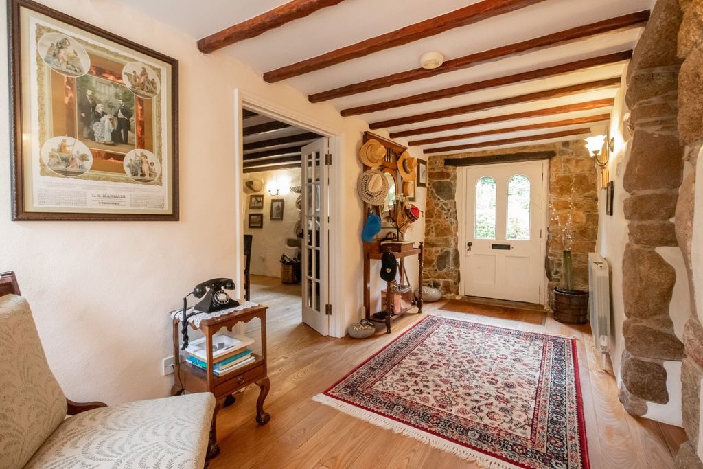 Property photo 3 of 50 Picture No. 11