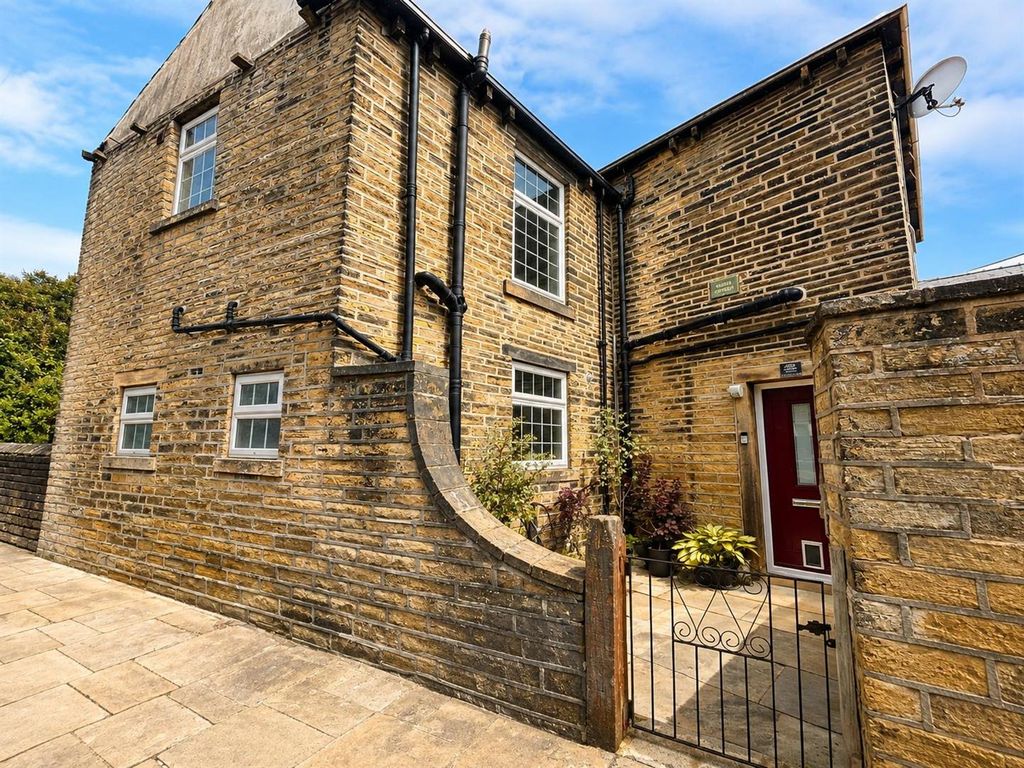 Property photo 2 of 15 Heath Cottage 2.Jpg