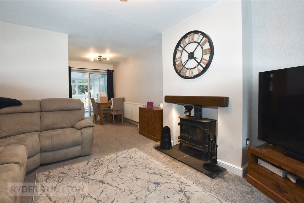 Property photo 3 of 21 Picture No. 01