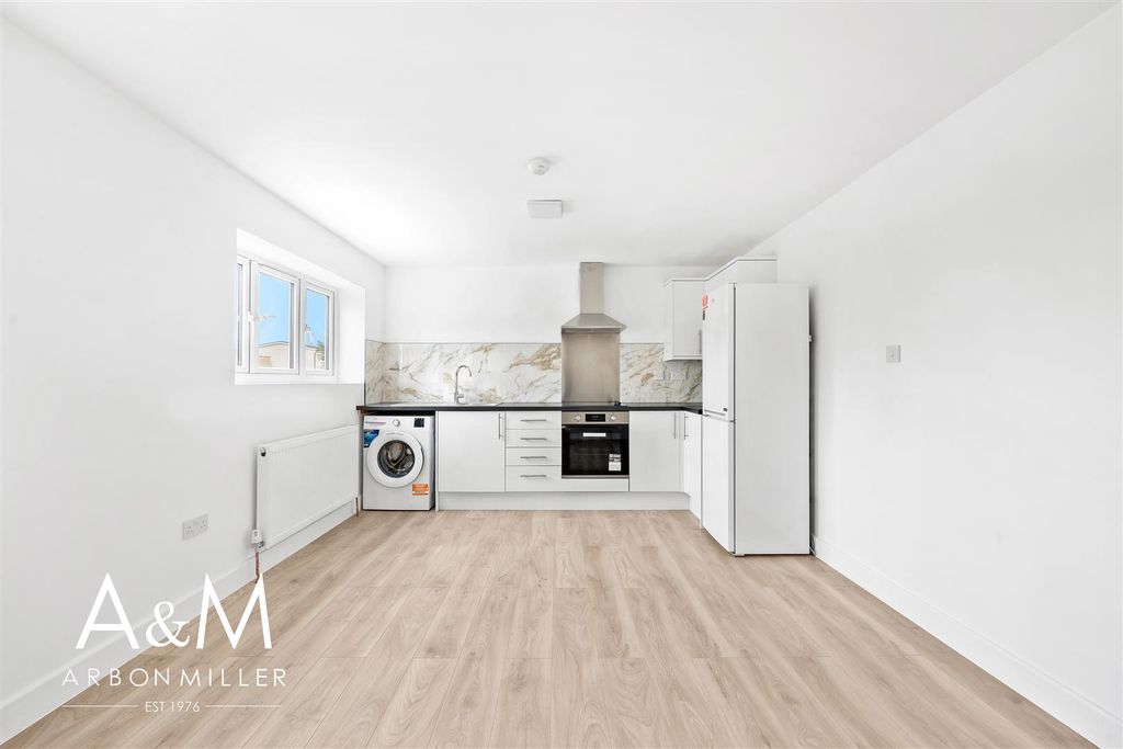 Property photo 2 of 16 4D4A1617.Jpg