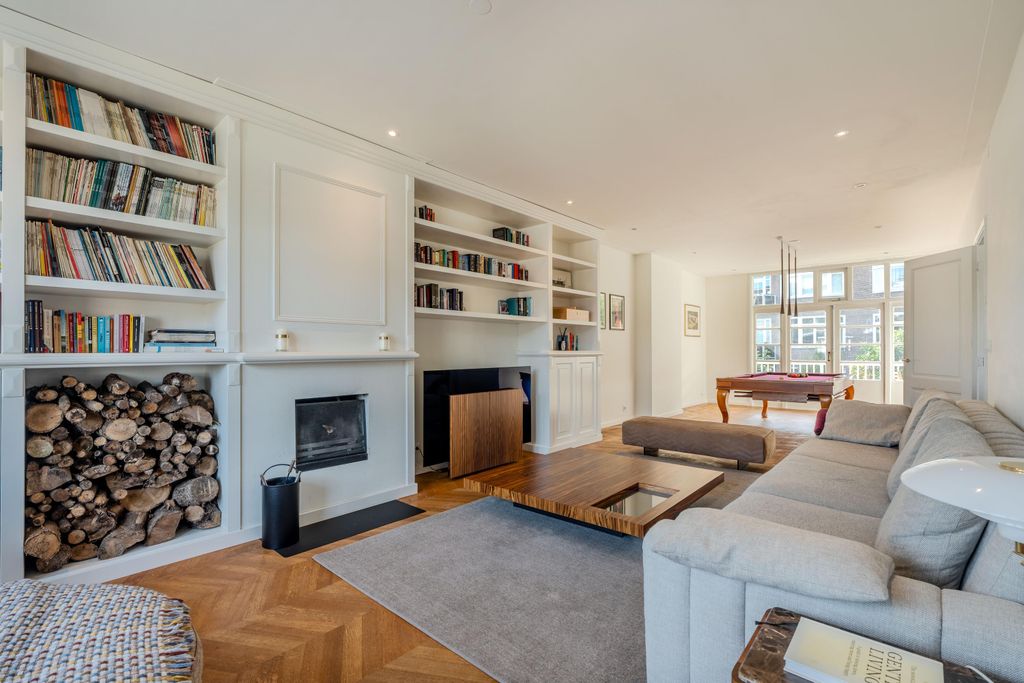 Property photo 3 of 47