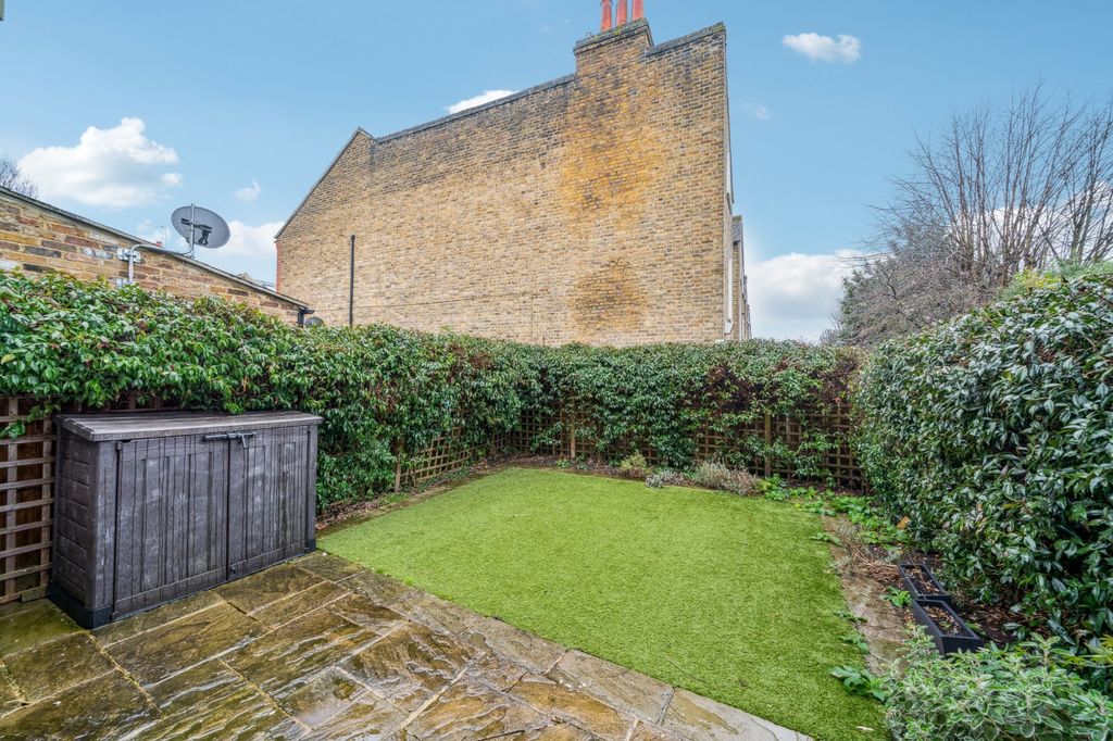 Property photo 3 of 10