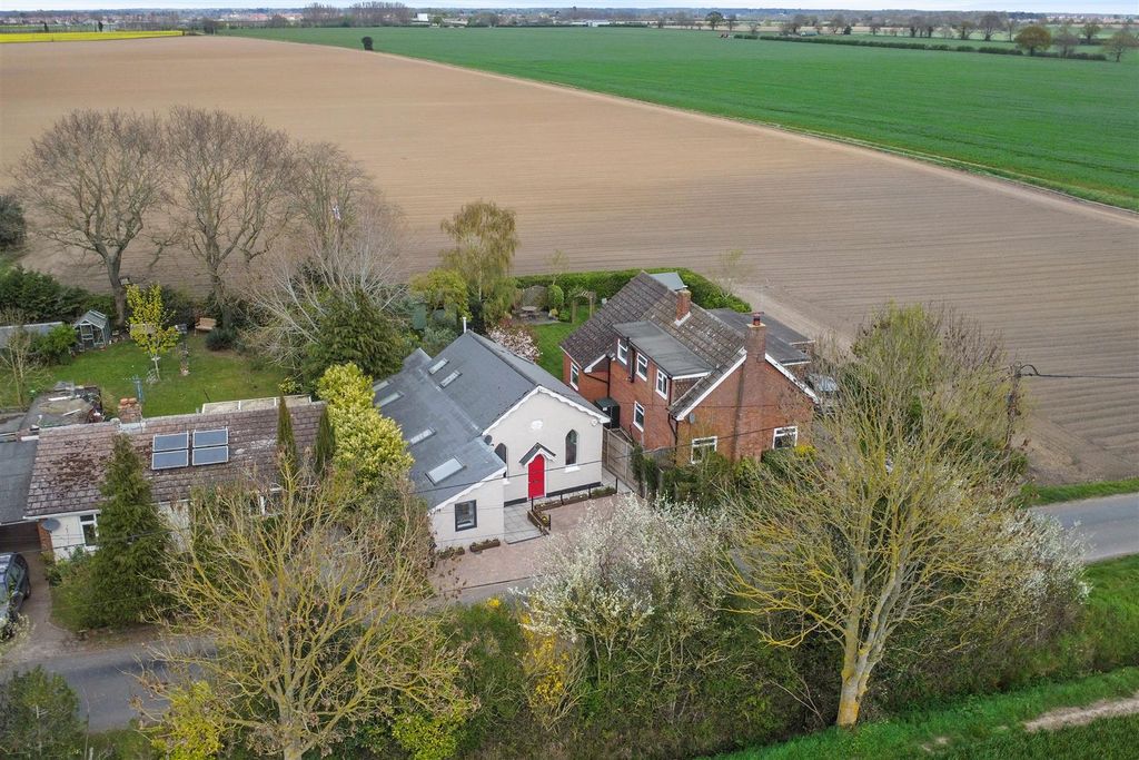 Property photo 3 of 18 Drone