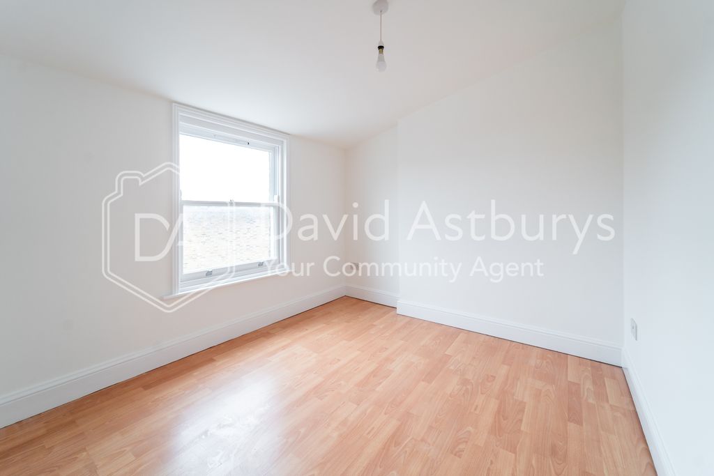 Property photo 2 of 8 Ndb09490