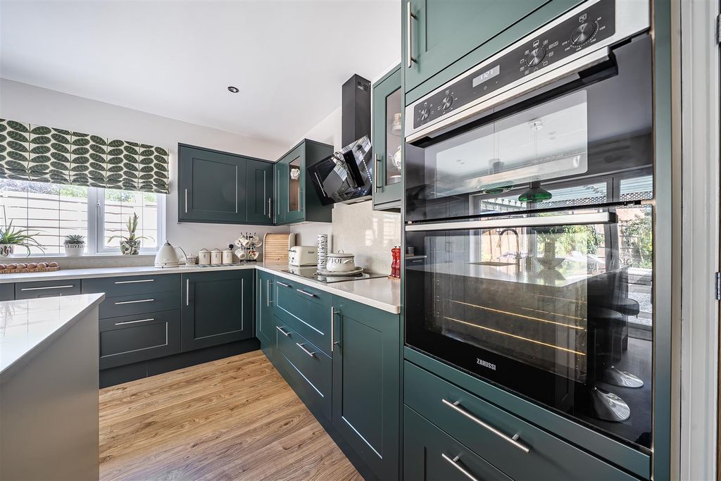 Property photo 3 of 25 1483025-2-6A3Bb8c98A14d.Jpg