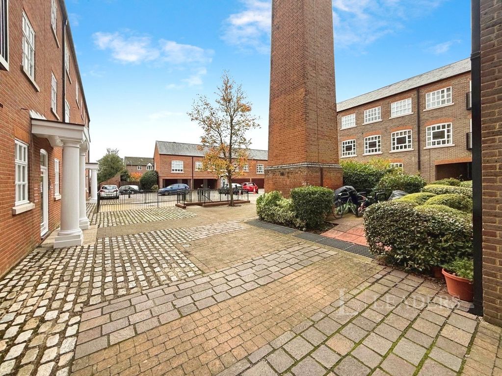 Property photo 1 of 11 Picture No. 05