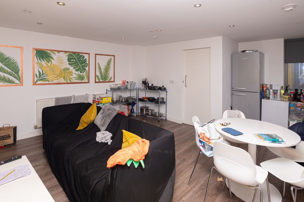 Property photo 3 of 26