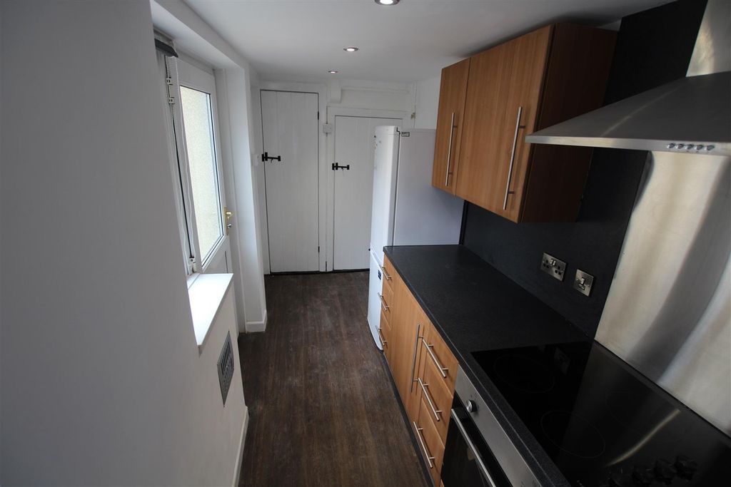 Property photo 3 of 12 Img_0872.Jpg