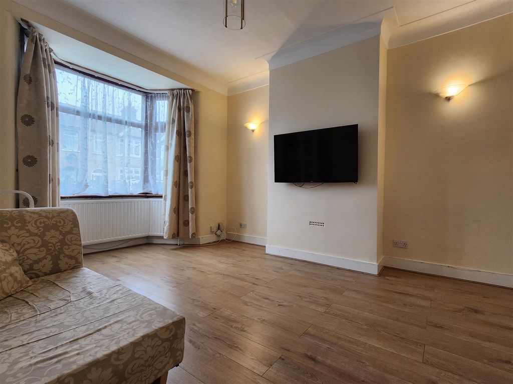 Property photo 2 of 13 R1.Jpg