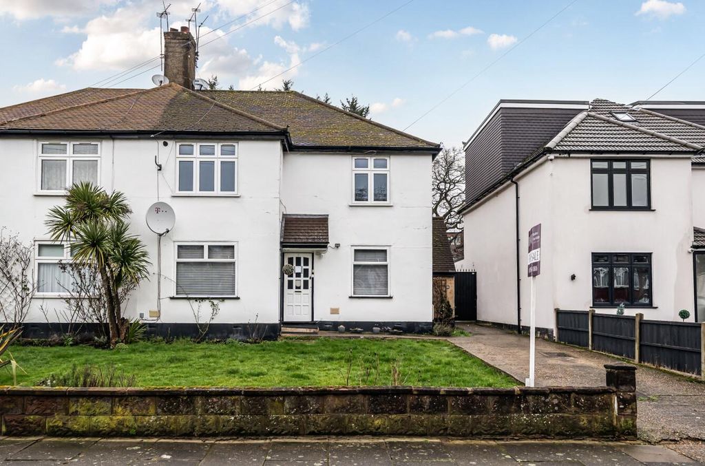 Property photo 1 of 10 Davidson Frost-Wellings, Dfw, Kenneth Gardens, Fro