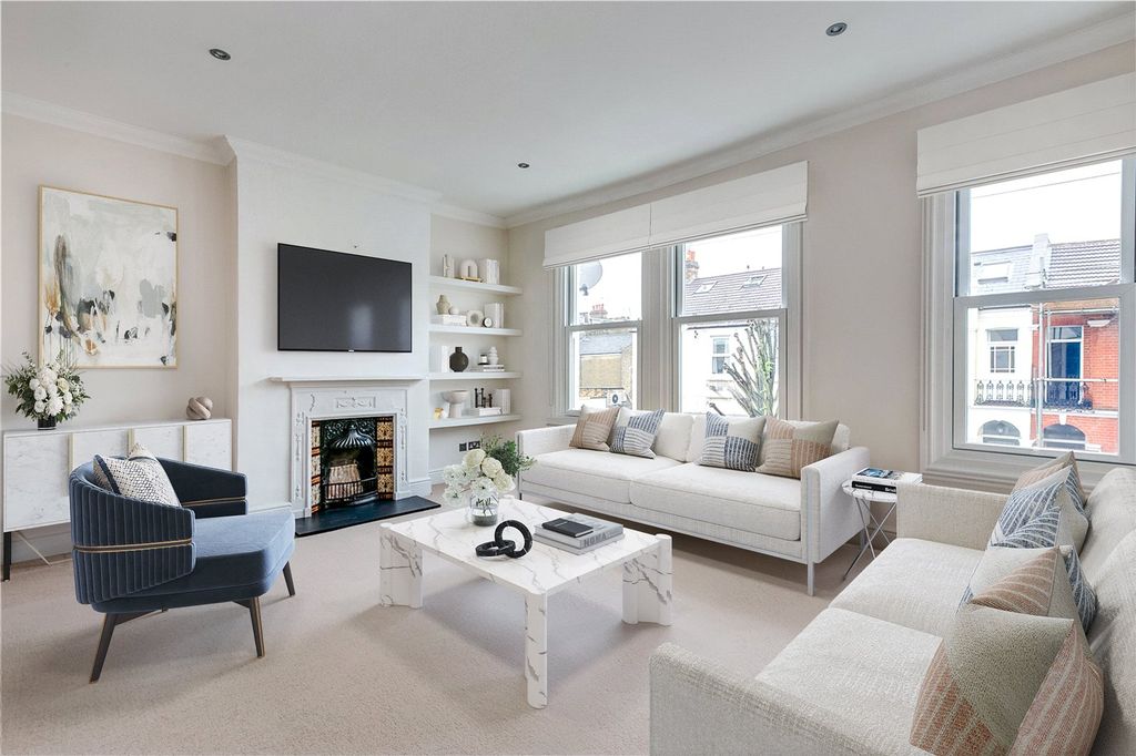 Property photo 1 of 7