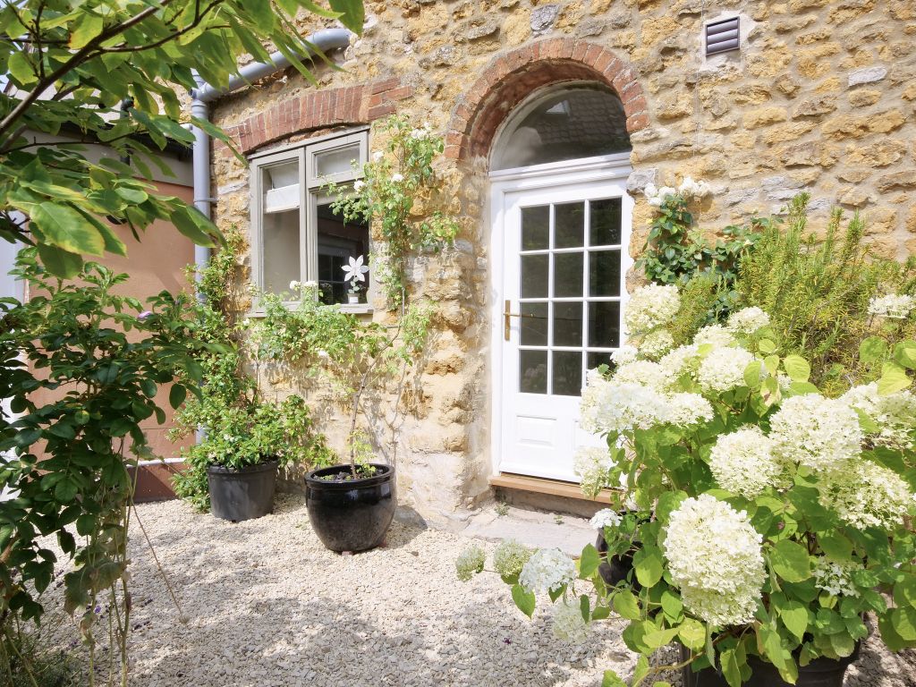 Property photo 2 of 45