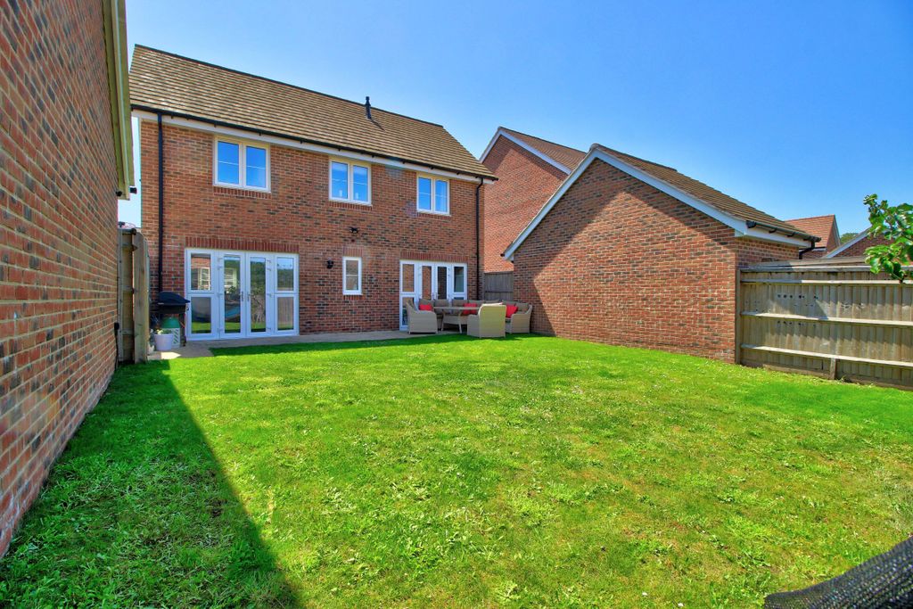Property photo 2 of 17