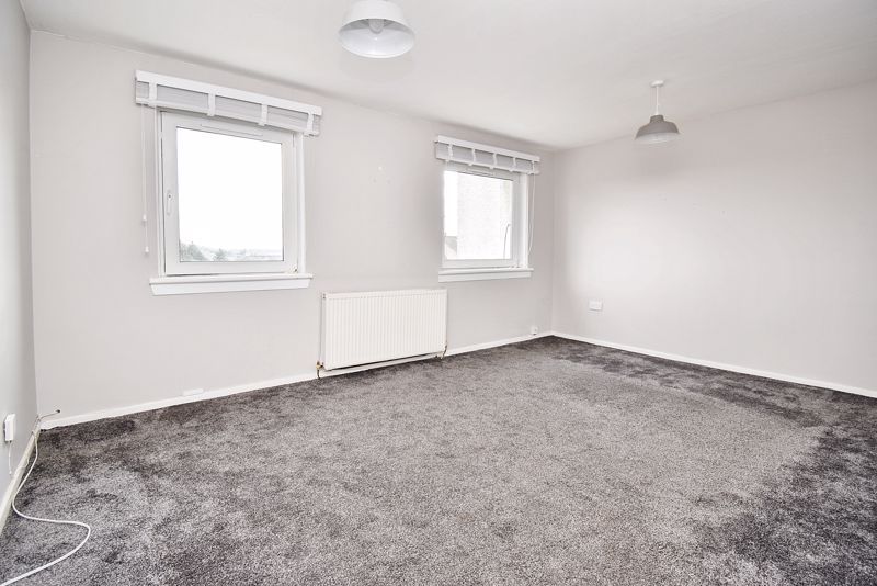 Property photo 2 of 11 Lounge Angle 1