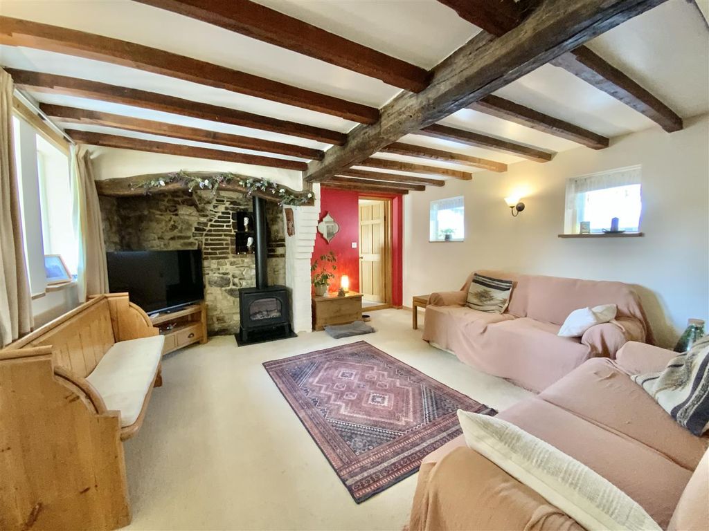 Property photo 2 of 19 Living Room