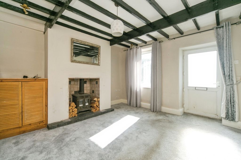 Property photo 2 of 19 Pbox-Img.Jpg