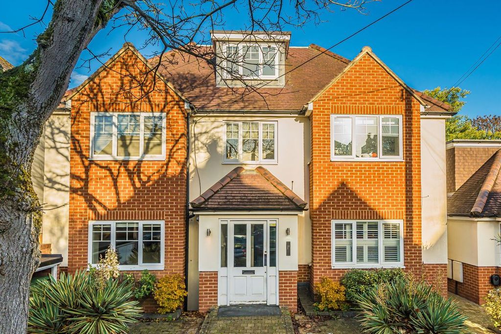 Property photo 1 of 5