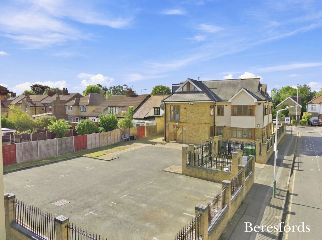 Property photo 2 of 15 Picture No. 27