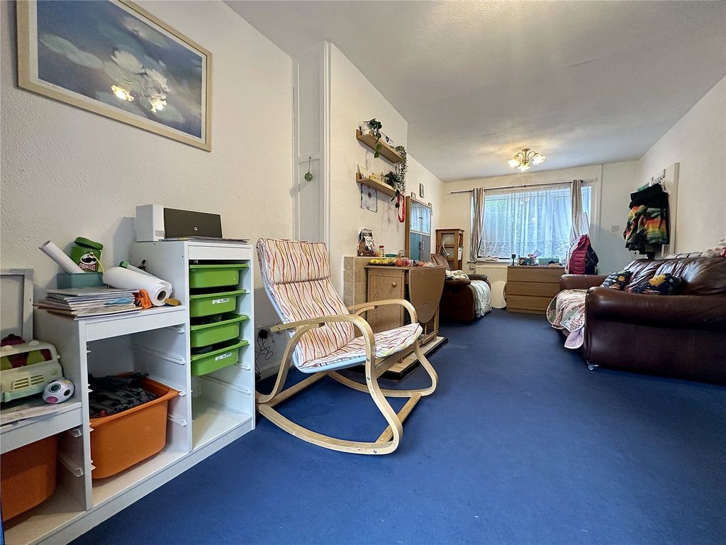 Property photo 3 of 20 Picture No. 06
