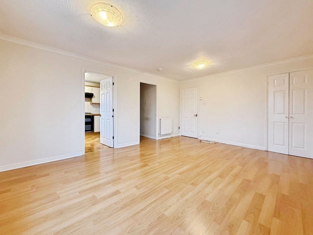 Property photo 3 of 10 Pbox-Img.Jpg