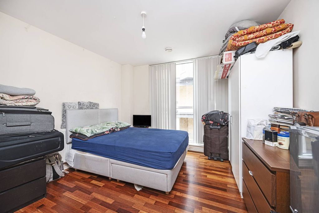 Property photo 3 of 7