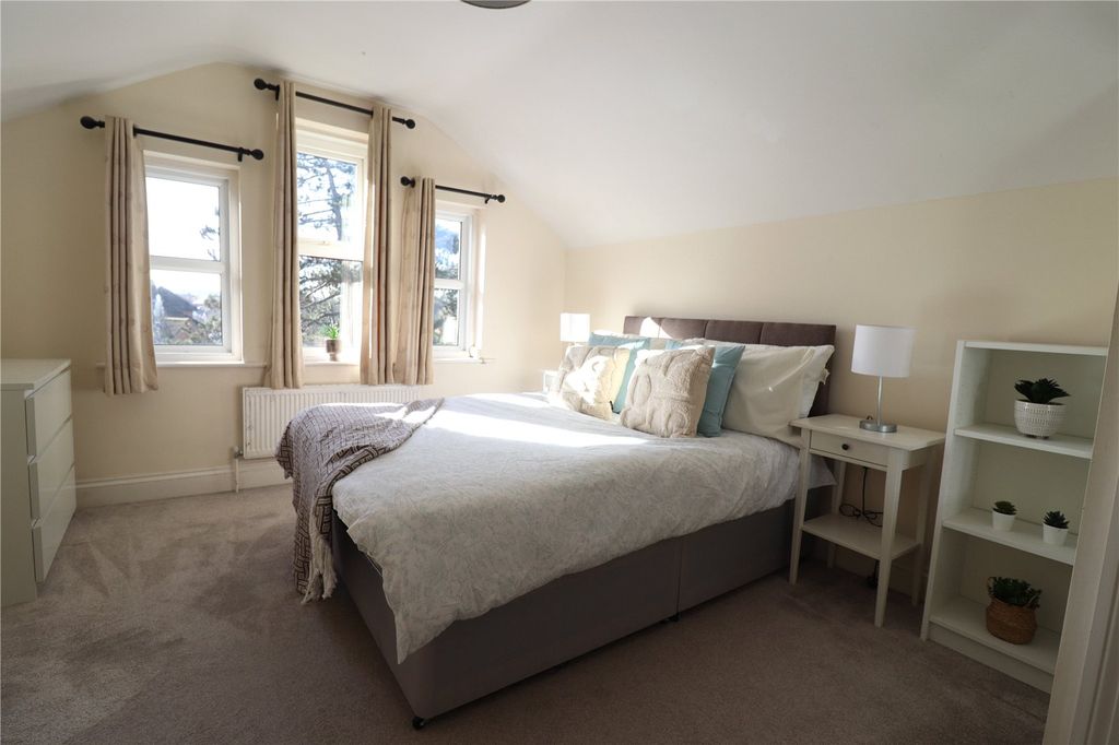 Property photo 3 of 10 Picture No. 23