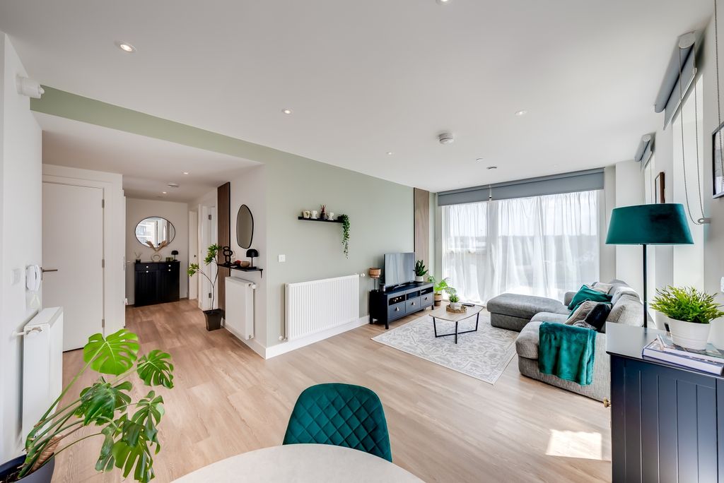 Property photo 2 of 30 A7S06423Hdr