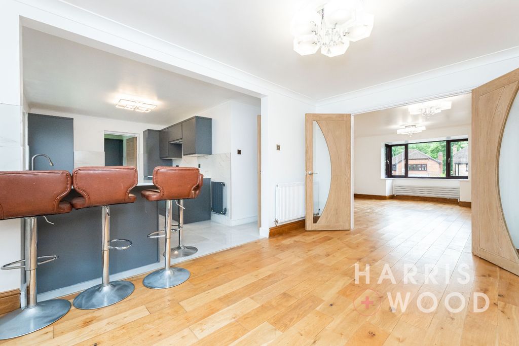 Property photo 3 of 40 4211373