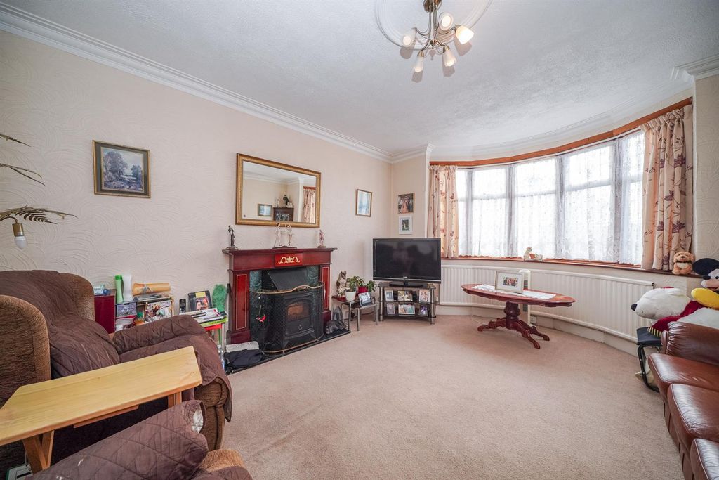 Property photo 2 of 34 Front Reception Room