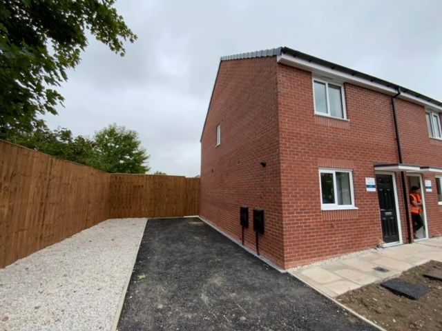 Property photo 3 of 12
