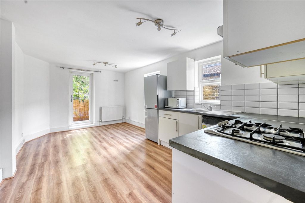 Property photo 1 of 13 Picture No. 05