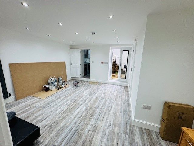 Property photo 3 of 9 Photo 3