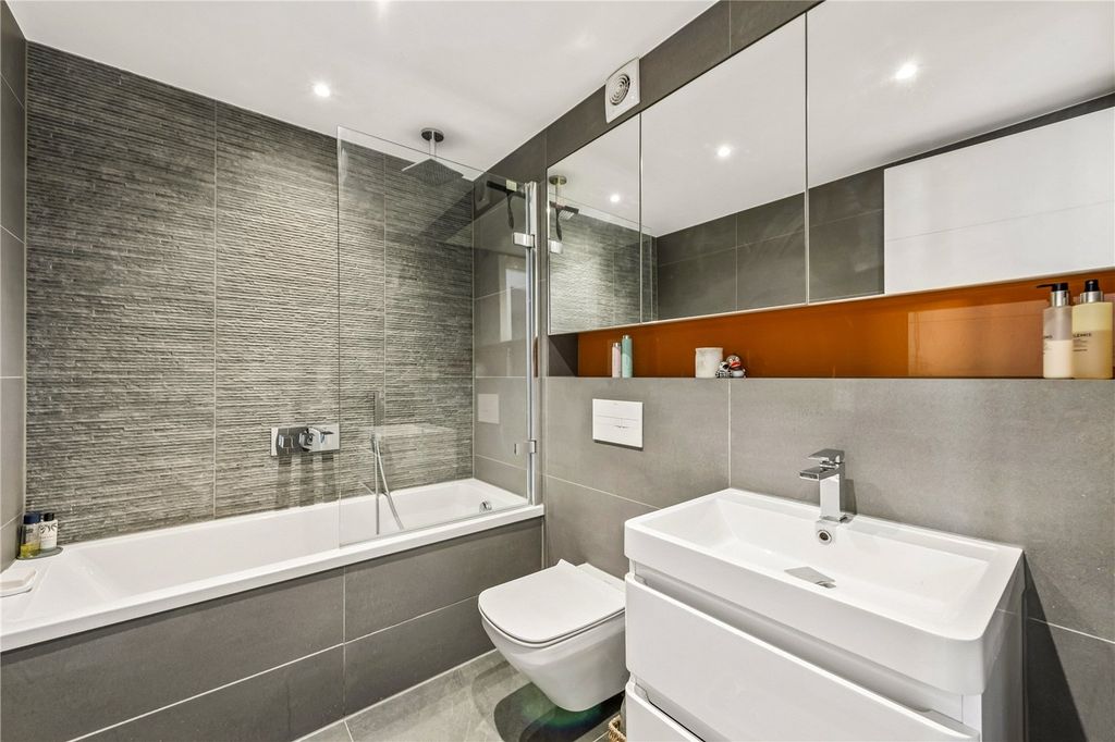 Property photo 3 of 10 Picture No. 06