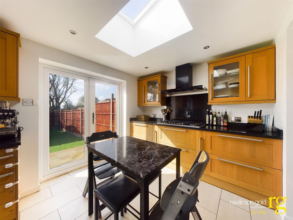 Property photo 3 of 15 Cam00115P1-Pr0501-Still03.Jpg