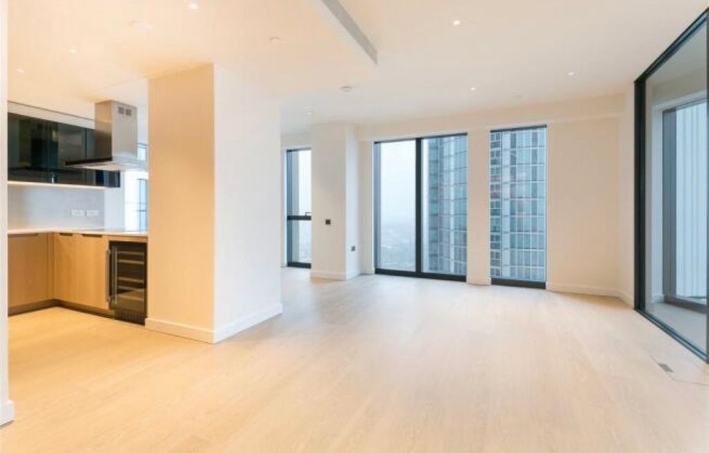 Property photo 2 of 27