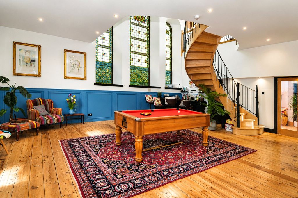 Property photo 3 of 12 Picture No. 11
