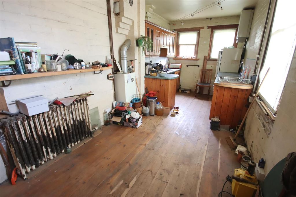 Property photo 3 of 17 Img_8419.Jpg