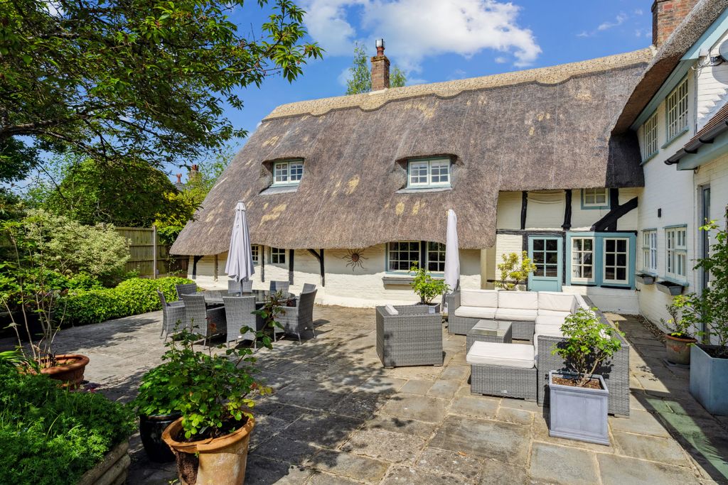 Additional image 21 of 5 bed detached house for saleThe Green, Edlesborough LU6