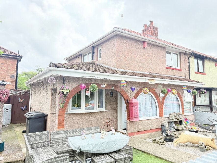 Property photo 1 of 12