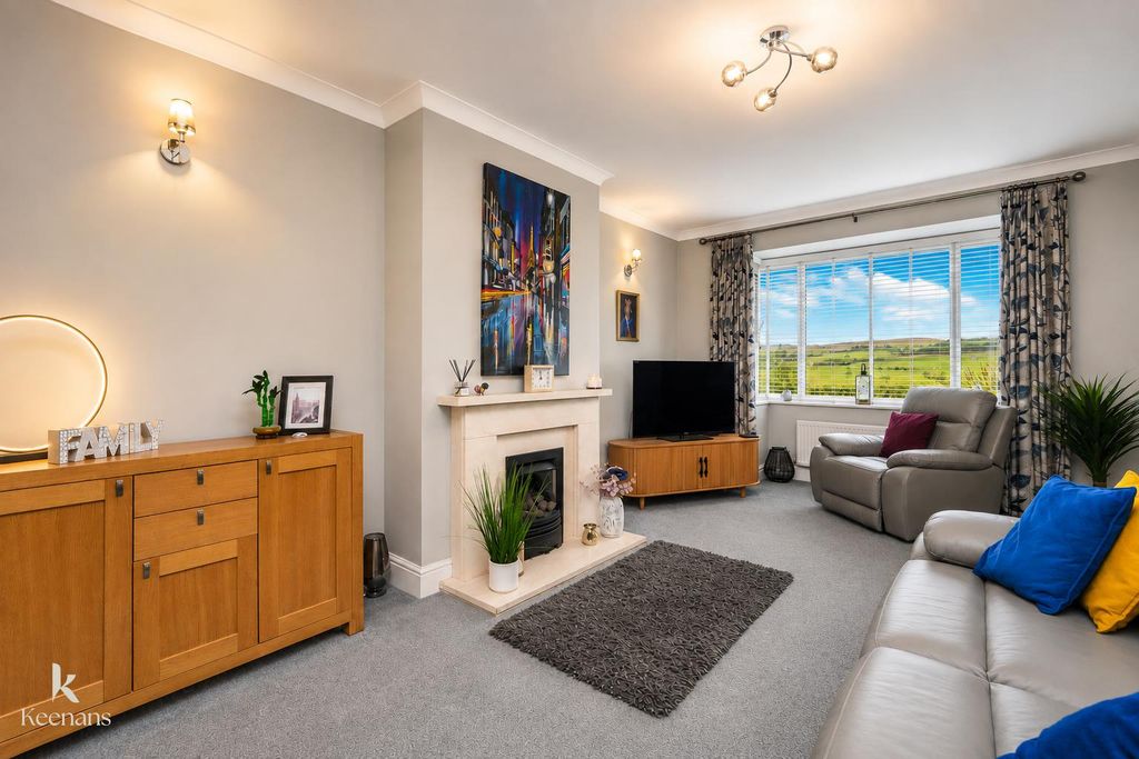 Property photo 3 of 44 2.Jpg