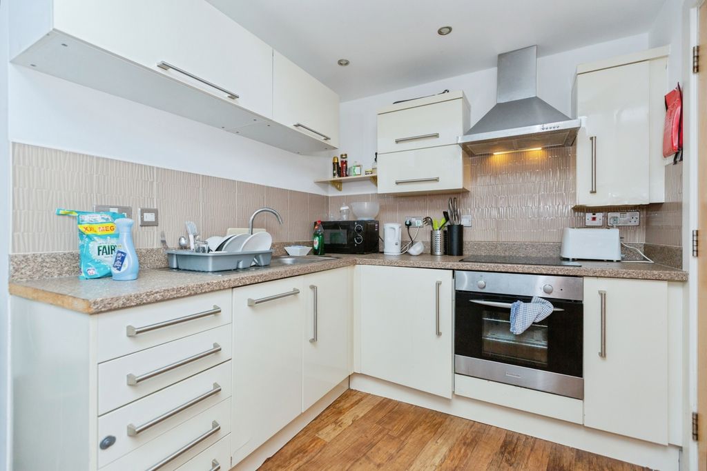 Property photo 3 of 13 Pbox-Img.Jpg