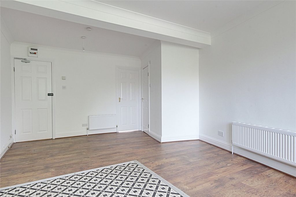 Property photo 3 of 7 Picture No. 07