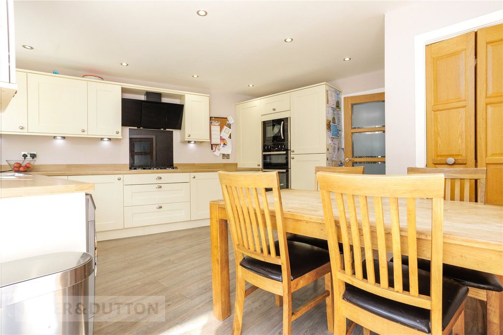 Property photo 1 of 24 Kitchen