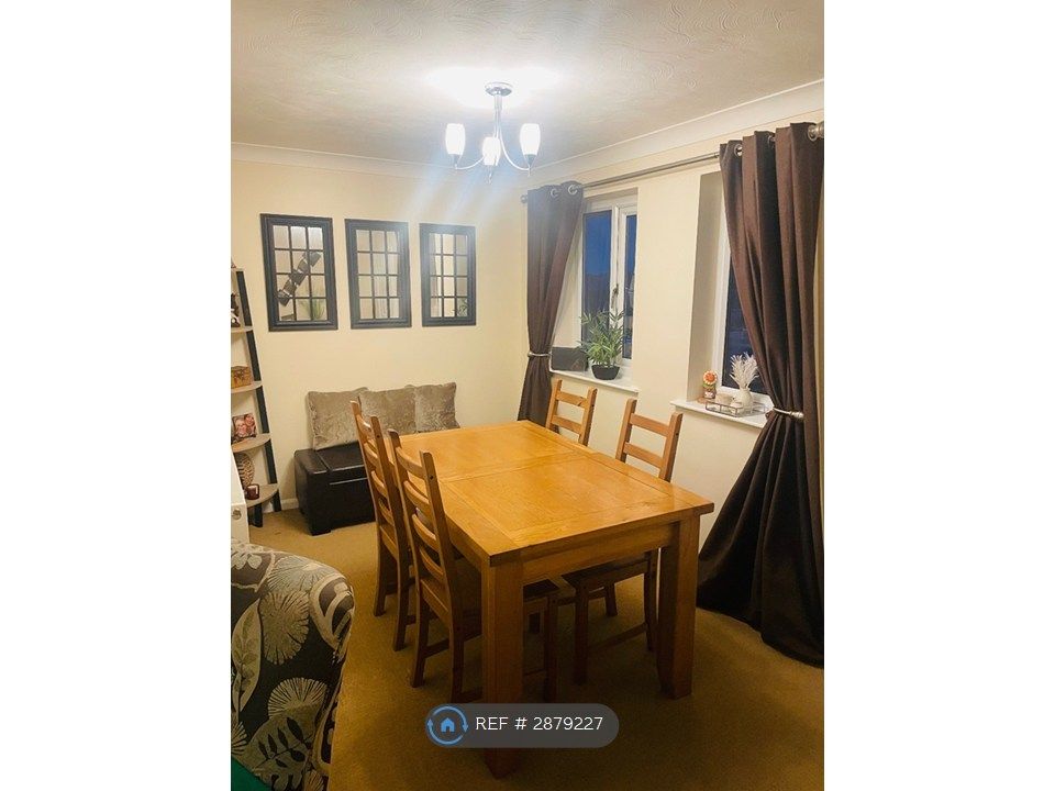 Property photo 2 of 5