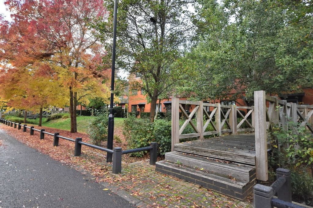 Property photo 3 of 20