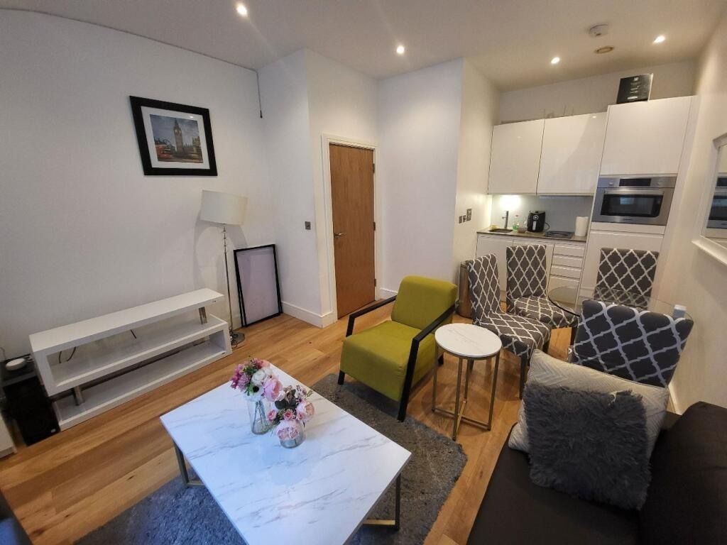 Property photo 2 of 10 3545661