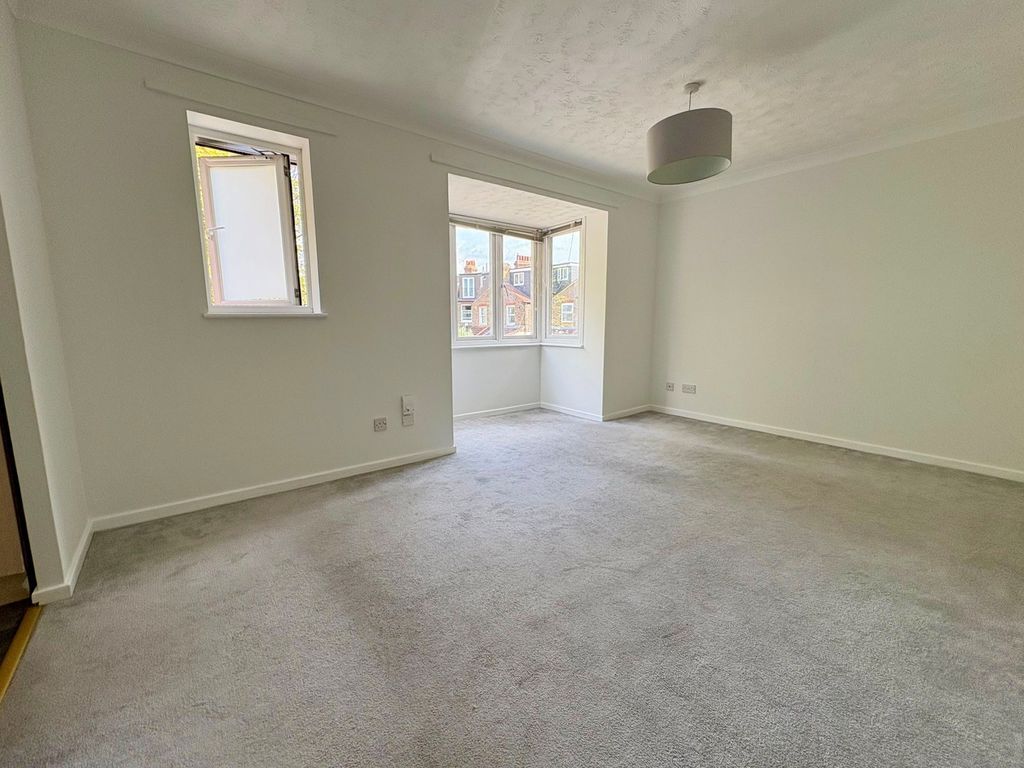 Property photo 2 of 8 Photo 10