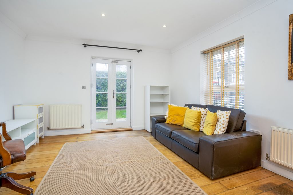 Property photo 2 of 13 Picture No. 07