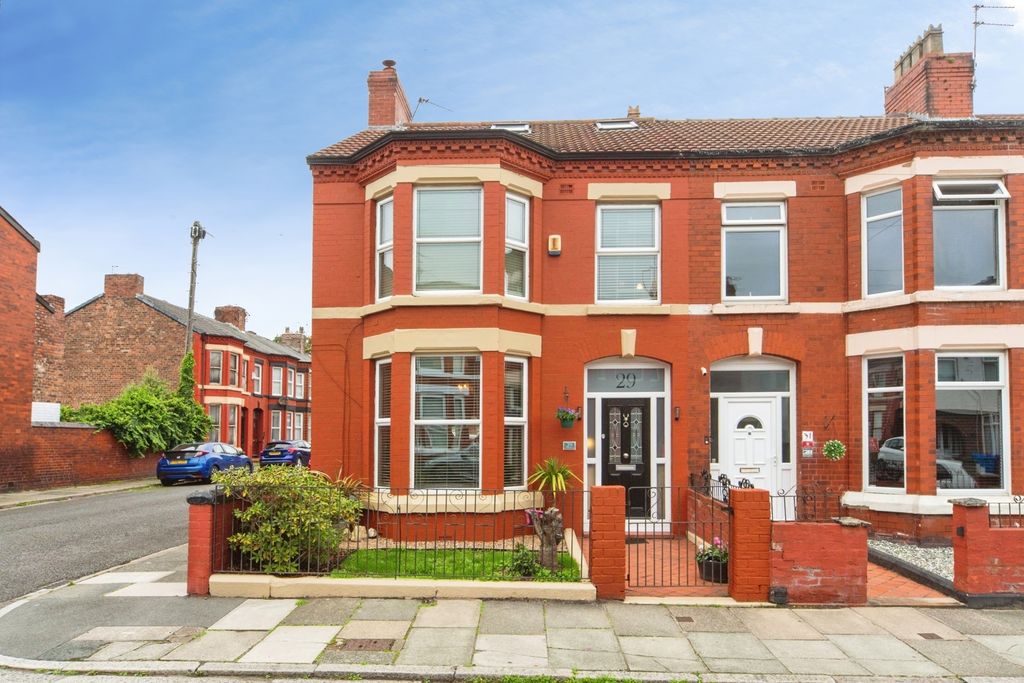 Property photo 1 of 33 Pbox-Img.Jpg