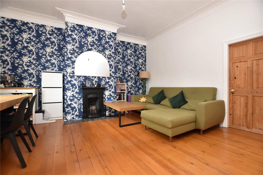 Property photo 3 of 21 Picture No. 18